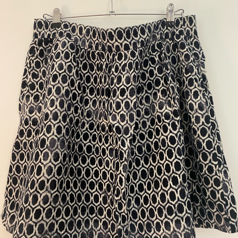 LOFT Navy and White Ikat Patterned Skirt